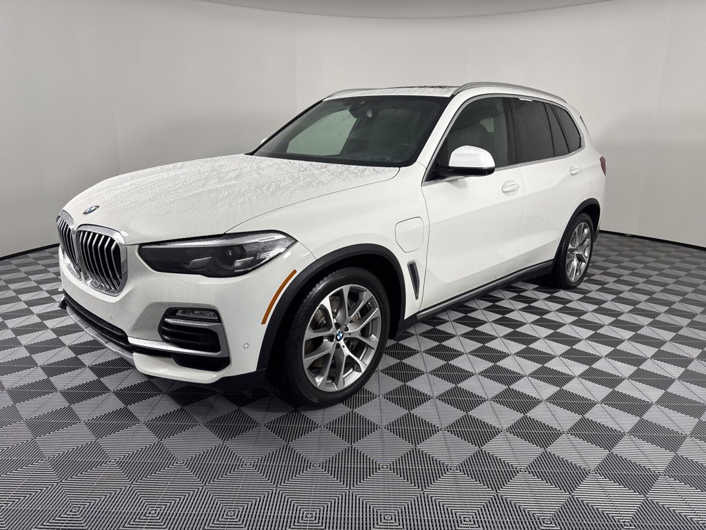 Used 2021 BMW X5 xDrive45e w/ Premium Package 3 image 3
