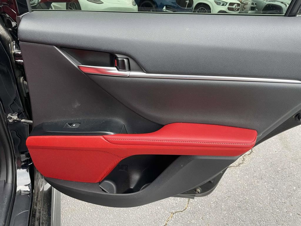 Used 2020 Toyota Camry XSE image 45