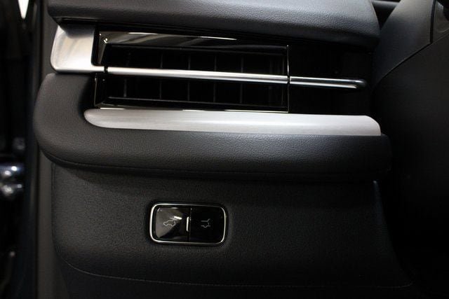 New 2026 Lincoln Navigator L Reserve w/ Jet Appearance Package image 43