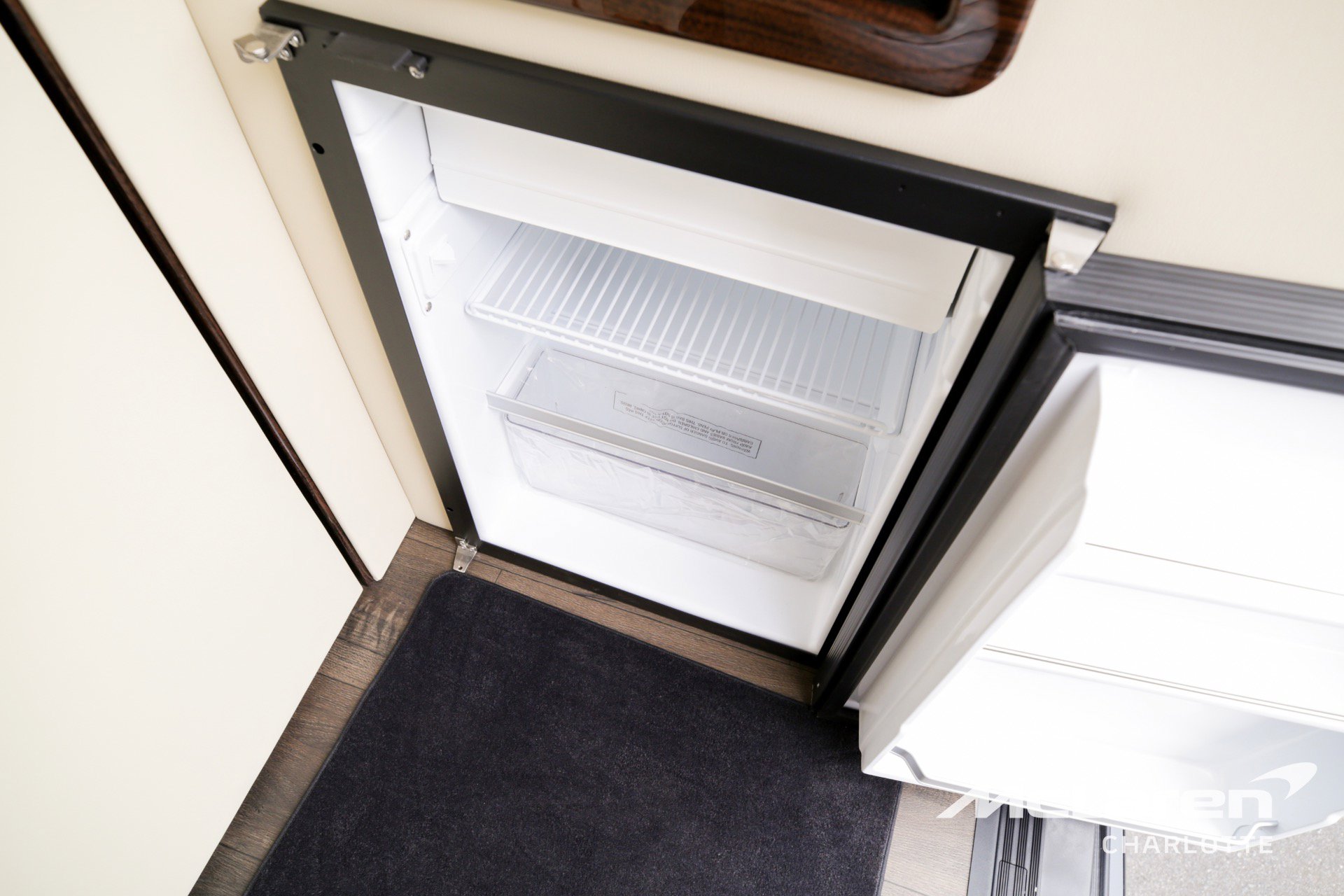 Used 2023 Mercedes-Benz Sprinter 3500 image 28