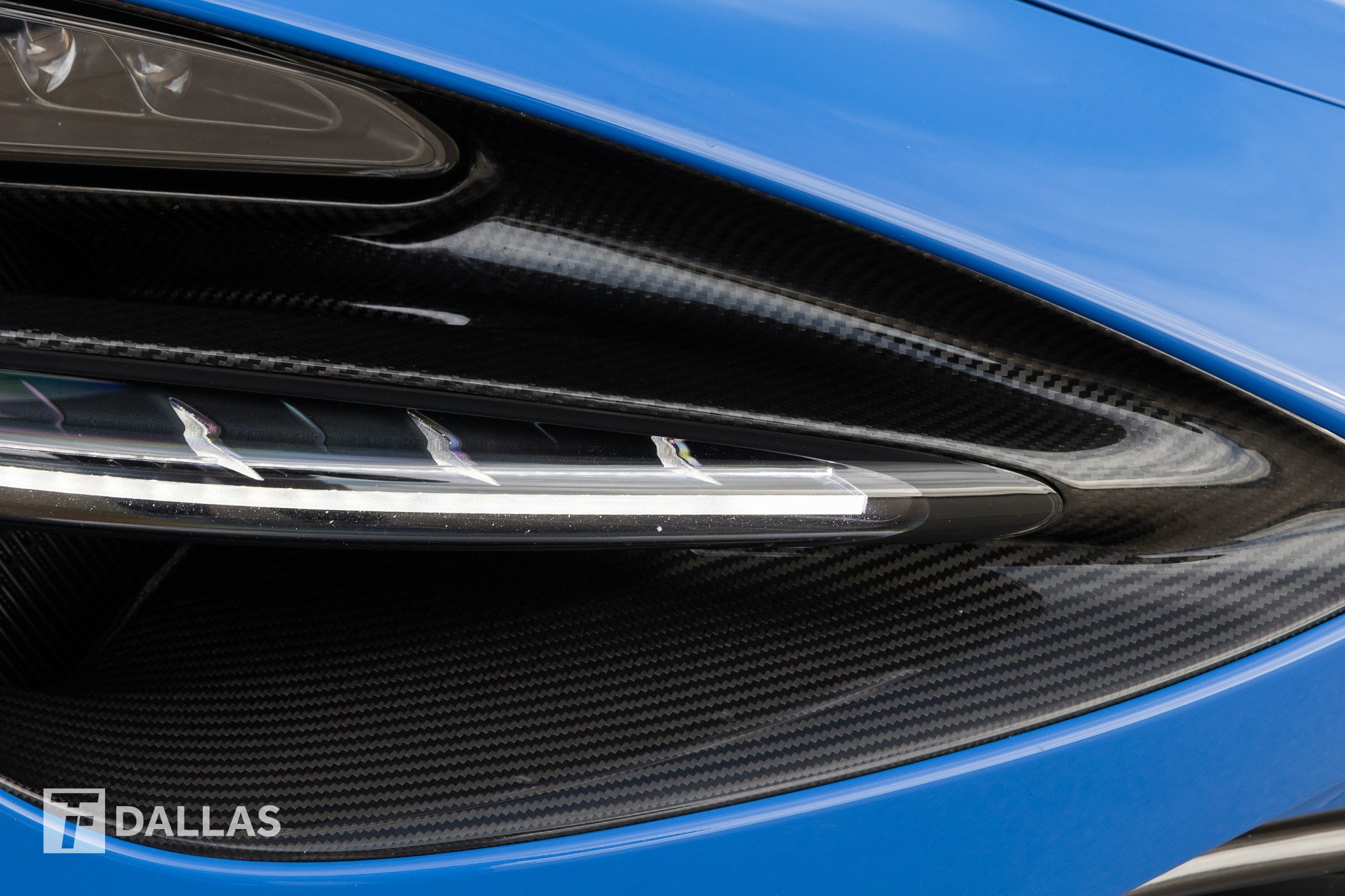 Used 2018 McLaren 720S image 3