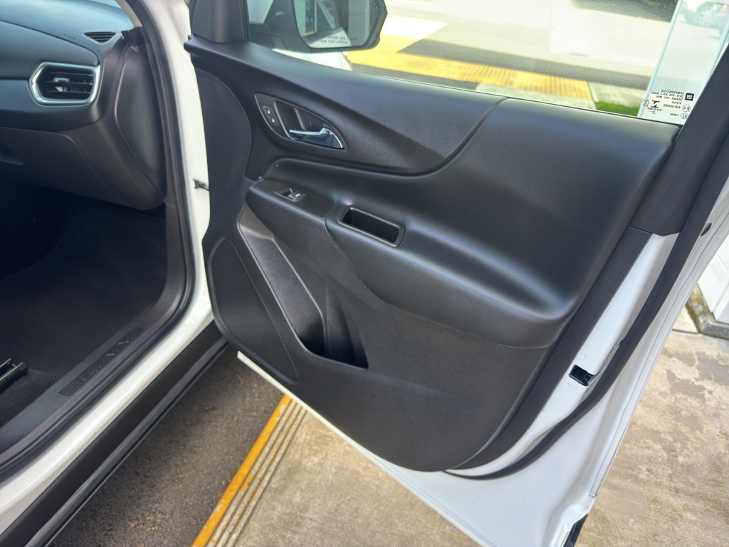Used 2023 Chevrolet Equinox LT image 20