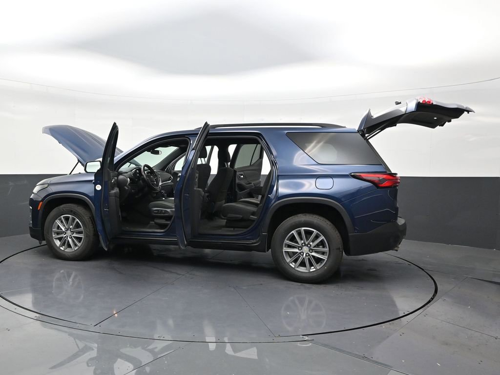 Used 2023 Chevrolet Traverse LT FWD image 30