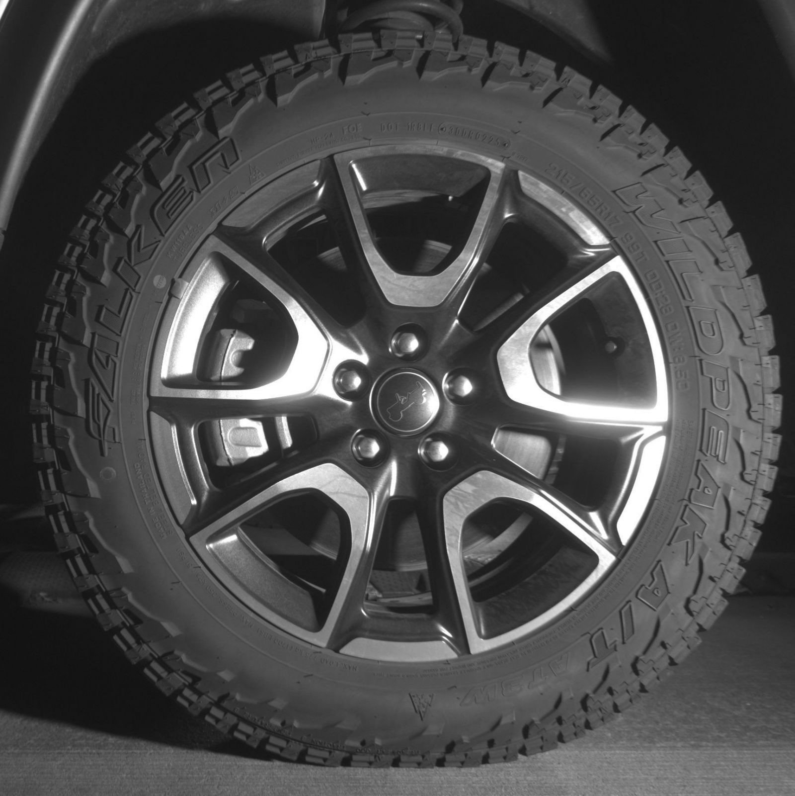 Used 2025 Jeep Compass Trailhawk AWD/4WD image 15