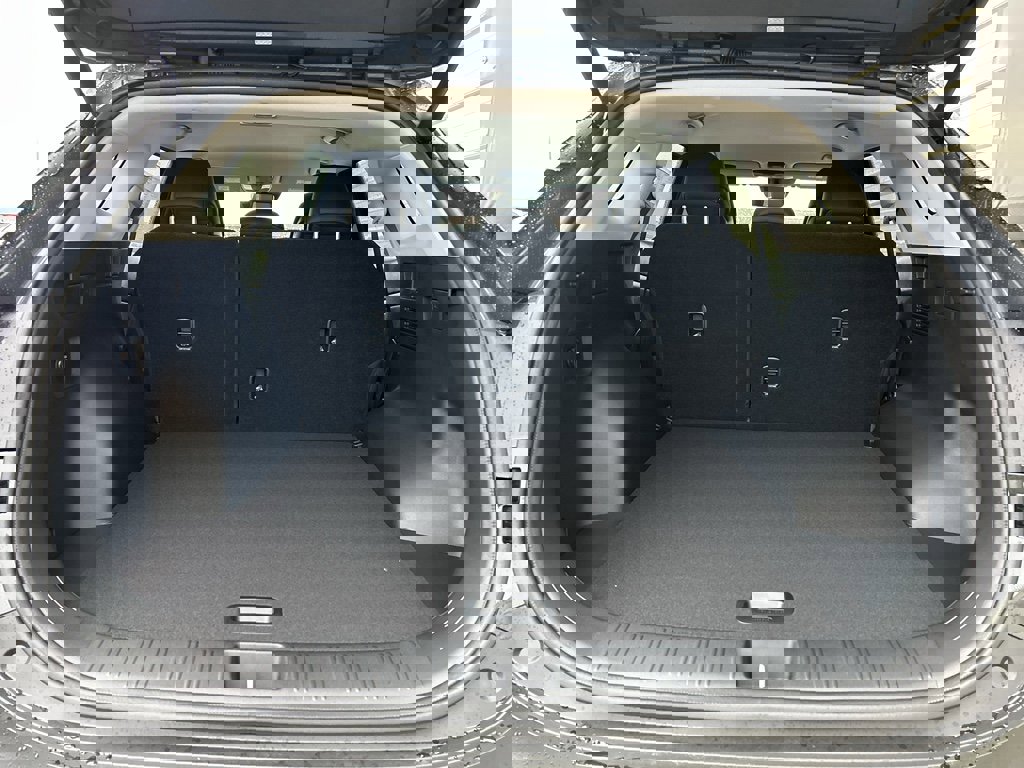 New 2026 Kia Sportage EX image 14