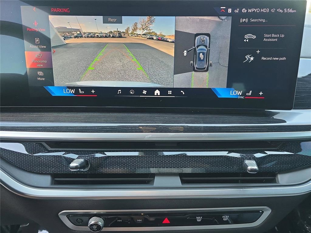 Used 2024 BMW X5 xDrive40i w/ Executive Package image 23