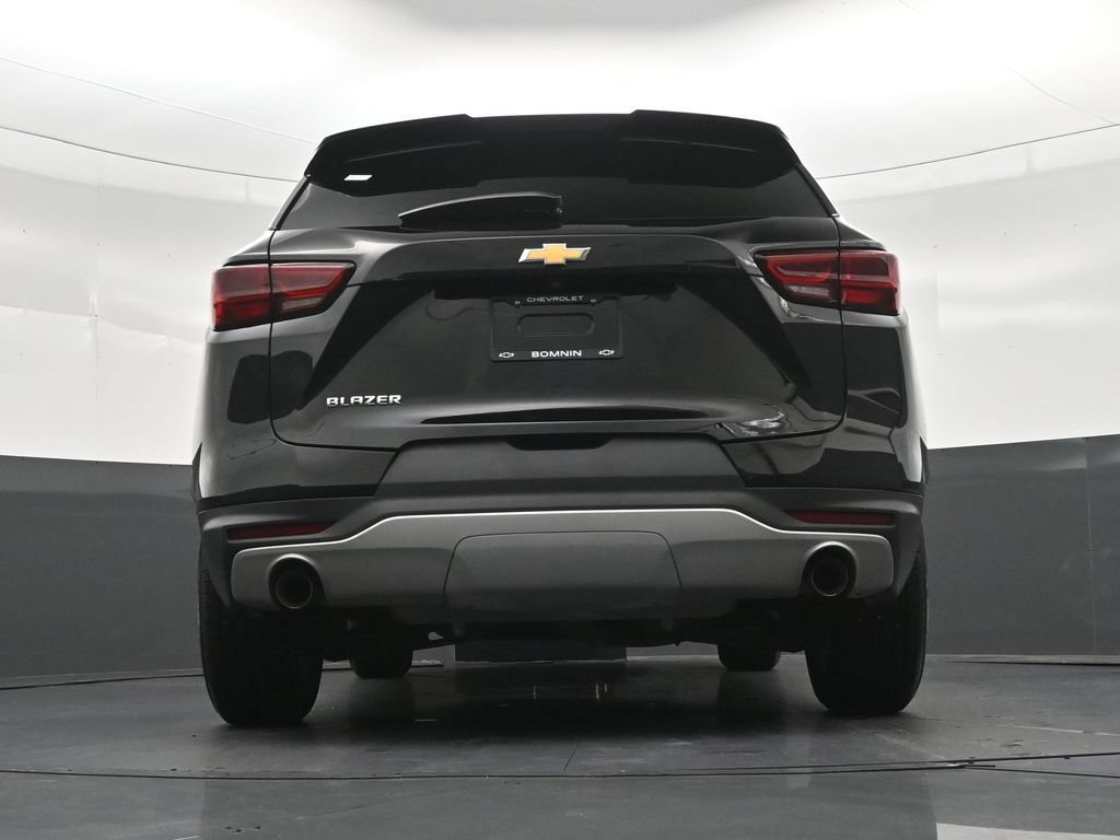 Used 2023 Chevrolet Blazer LT FWD image 29