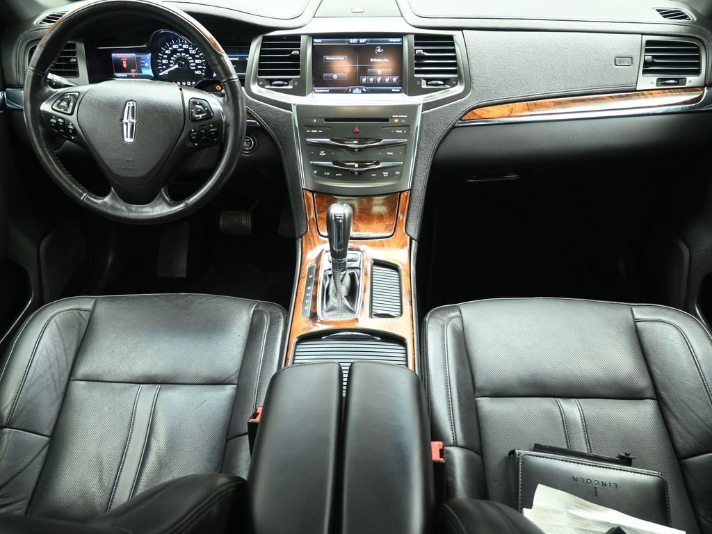 Used 2013 Lincoln MKS AWD image 23