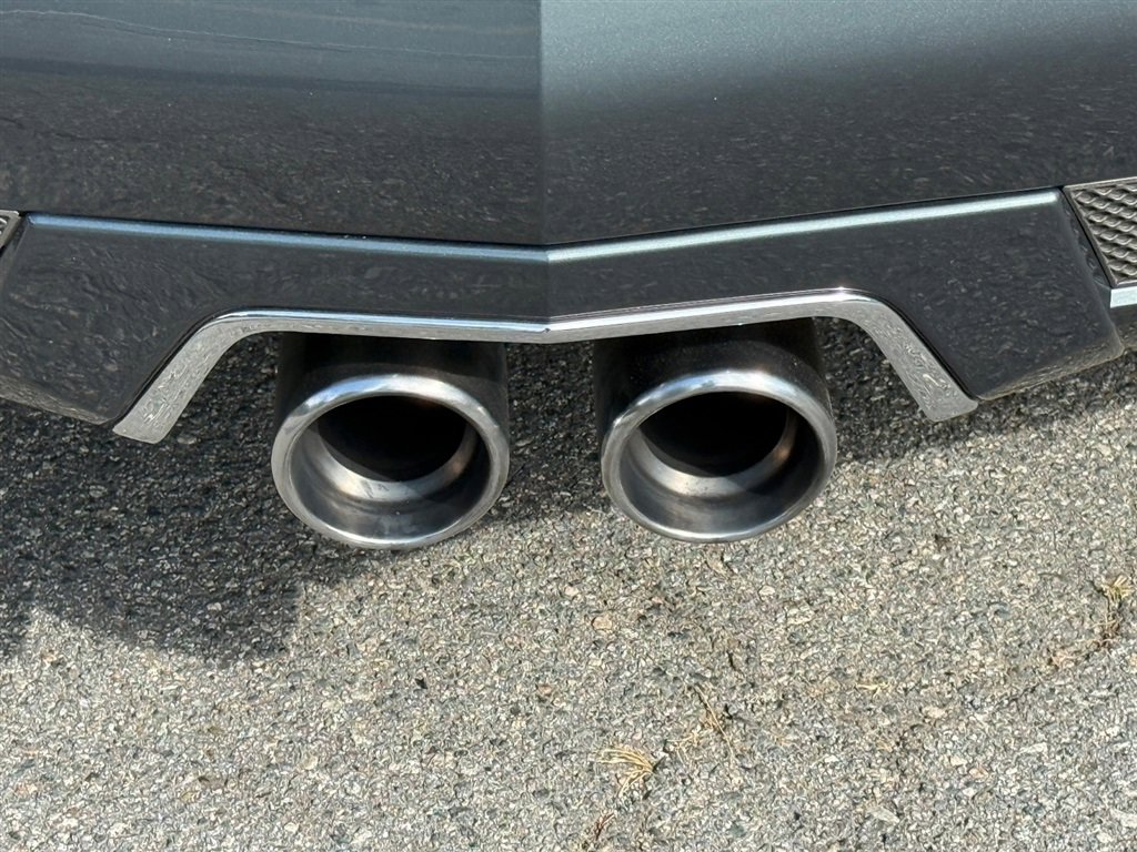 Used 2011 Cadillac CTS V w/ Wood Trim Package image 39