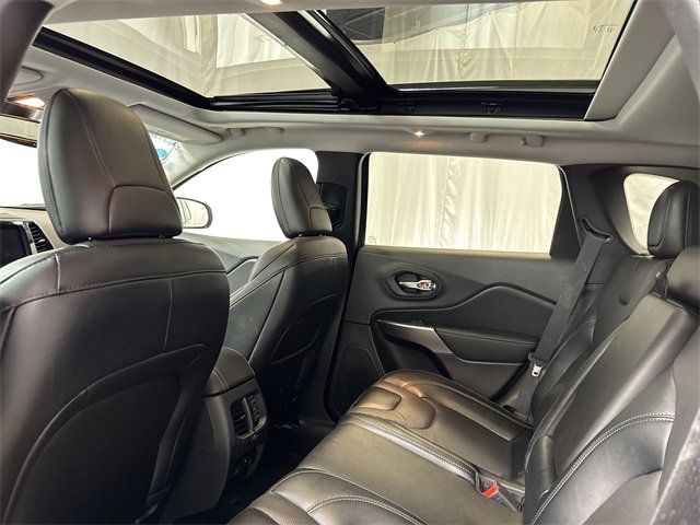 Used 2022 Jeep Cherokee Limited image 14