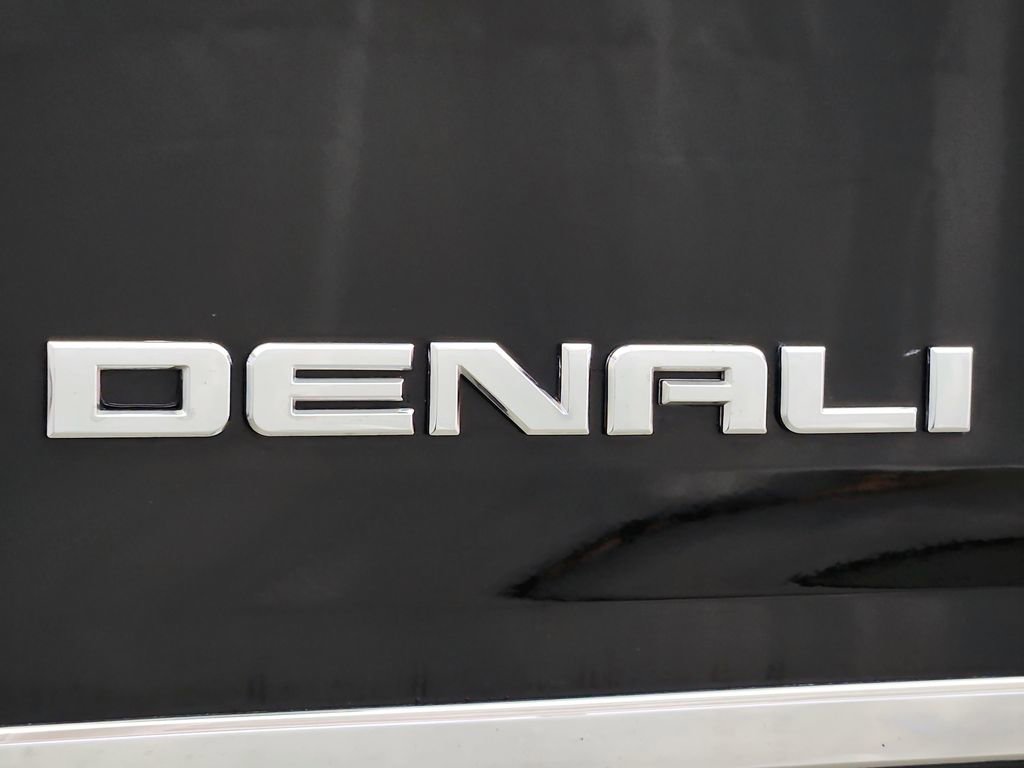 Used 2019 GMC Yukon XL Denali w/ Denali Ultimate Package AWD/4WD image 39
