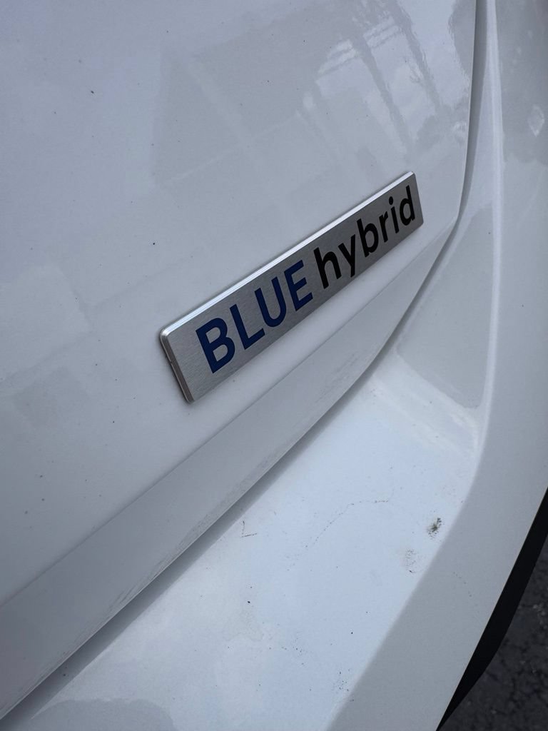 Used 2026 Hyundai Elantra Hybrid FWD image 9