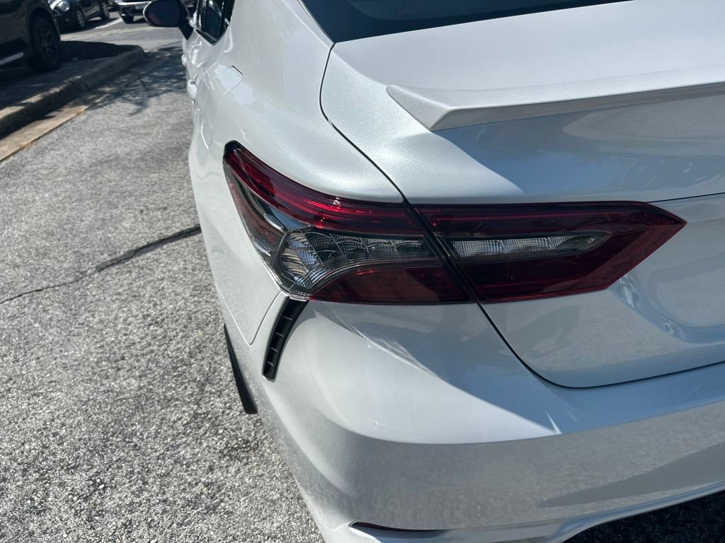 Used 2021 Toyota Camry XSE AWD/4WD image 17