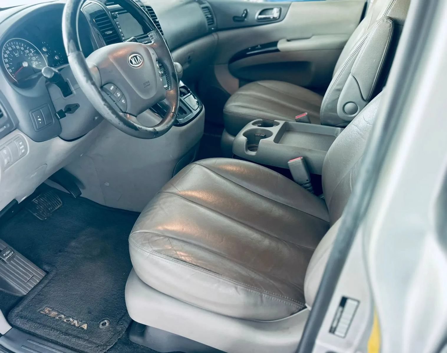 Used 2012 Kia Sedona EX w/ Luxury Pkg FWD image 14