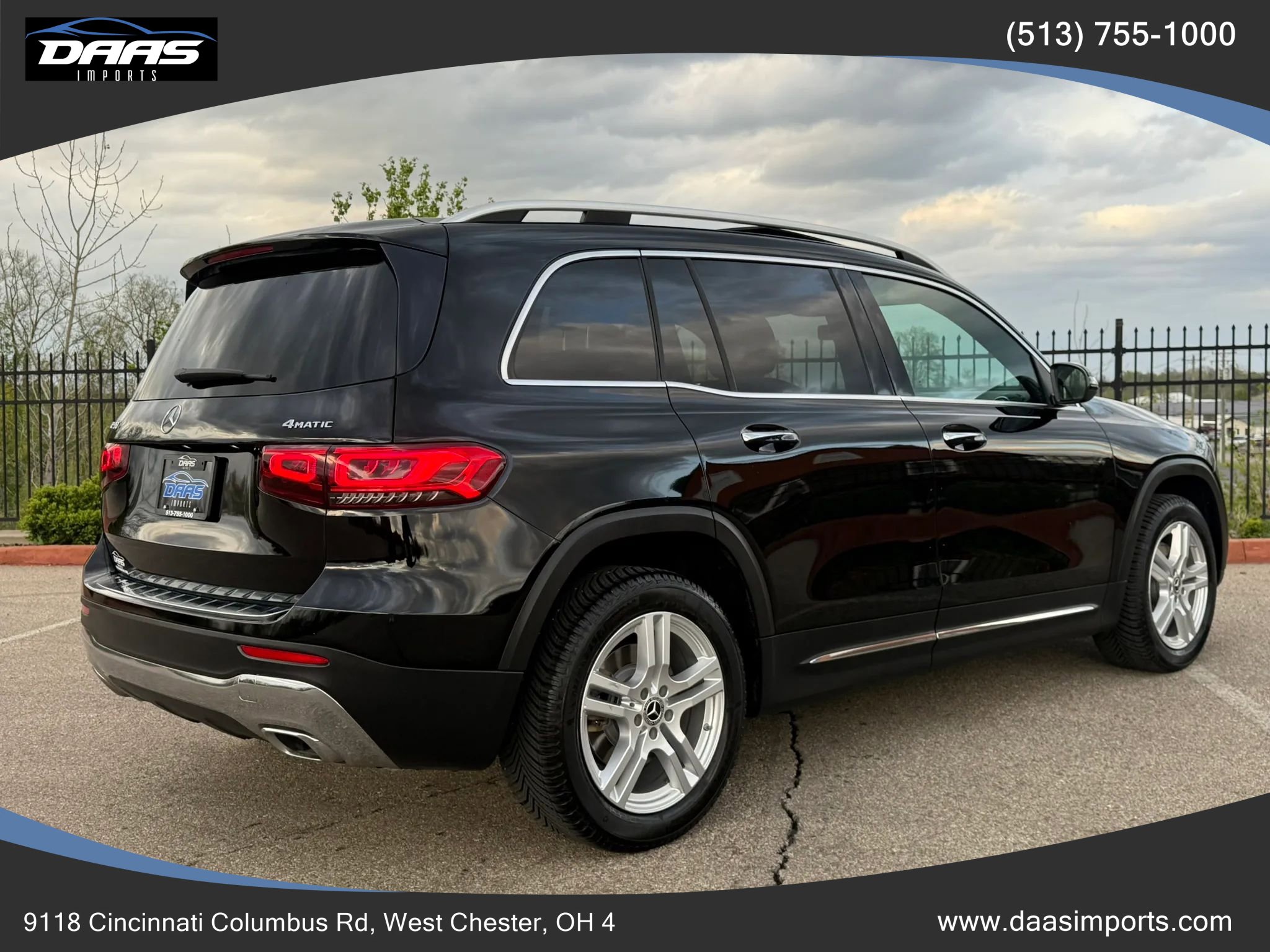 Used 2021 Mercedes-Benz GLB 250 4MATIC w/ Premium Package image 5