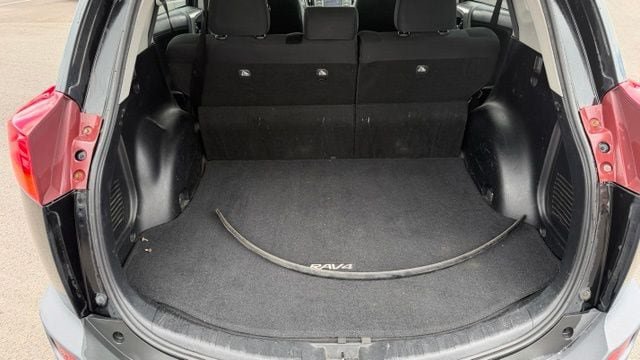 Used 2014 Toyota RAV4 XLE AWD/4WD image 12