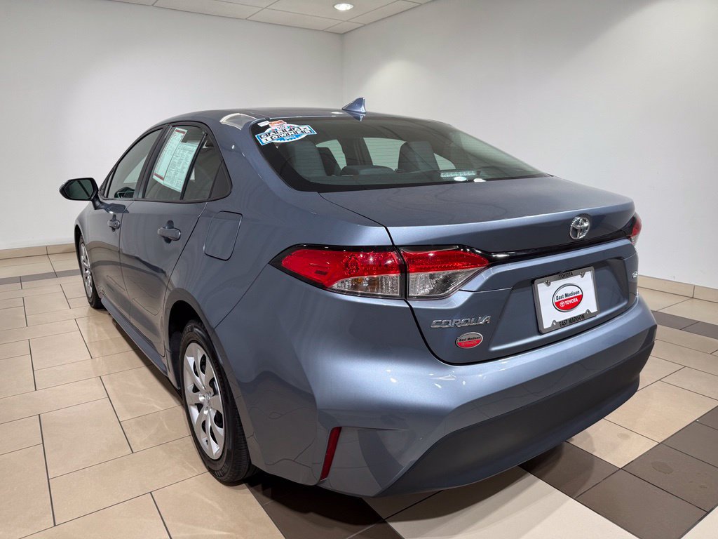 Certified 2025 Toyota Corolla LE FWD image 3