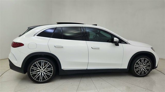 Used 2023 Mercedes-Benz EQE 500 4MATIC SUV w/ Exclusive Trim Package image 6