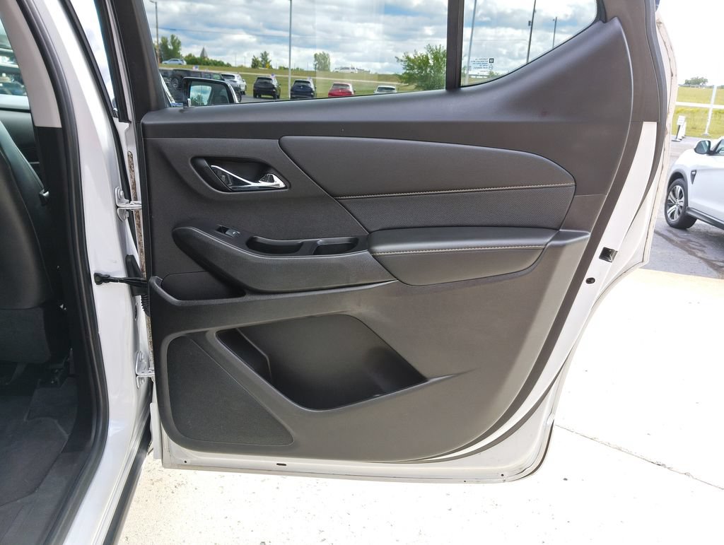Used 2019 Chevrolet Traverse Premier FWD image 24