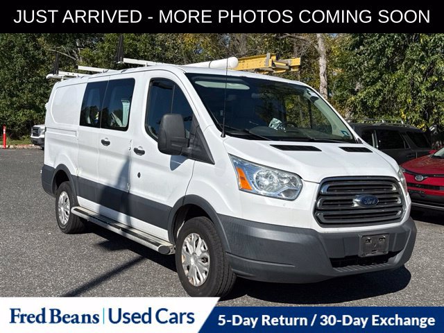 Used 2015 Ford Transit 250 130 Low Roof w/ Exterior Upgrade Package RWD image 1