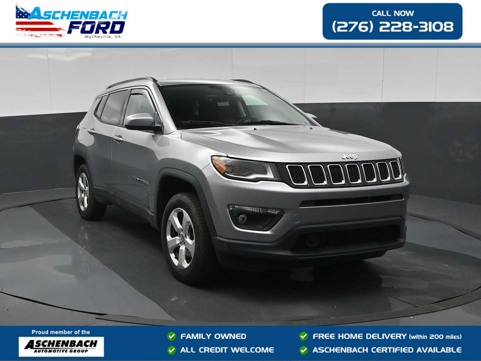 Used 2018 Jeep Compass Latitude w/ Popular Equipment Group AWD/4WD image 1