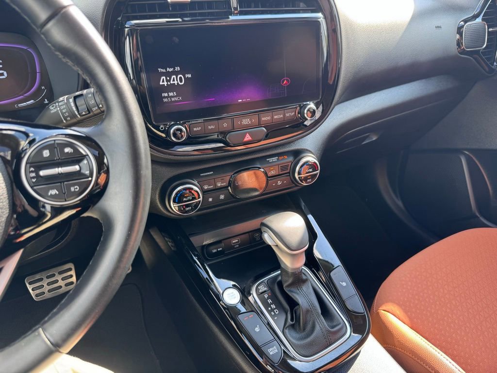 Used 2024 Kia Soul EX w/ Option Group 015 FWD image 27
