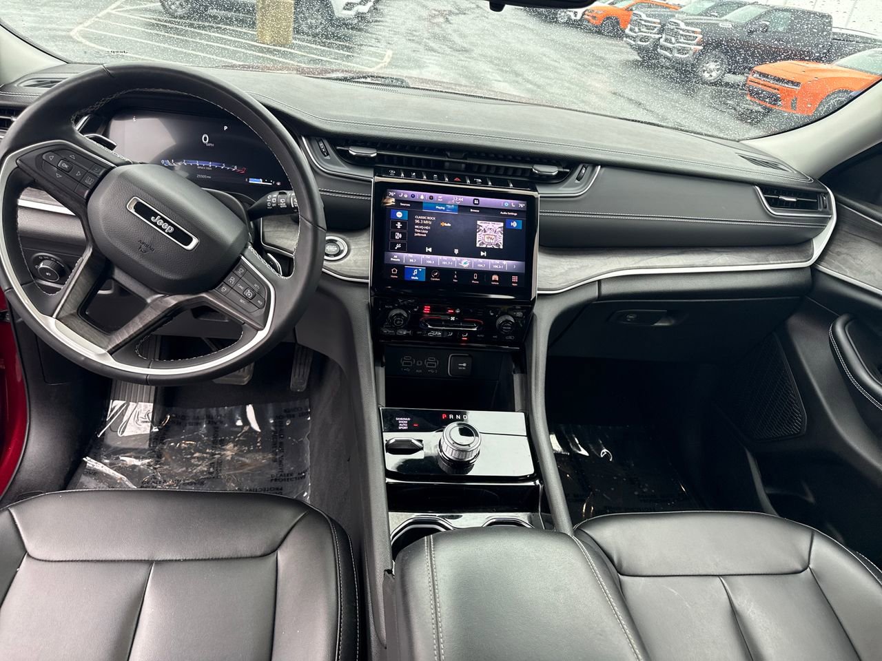 Used 2023 Jeep Grand Cherokee L Limited image 15