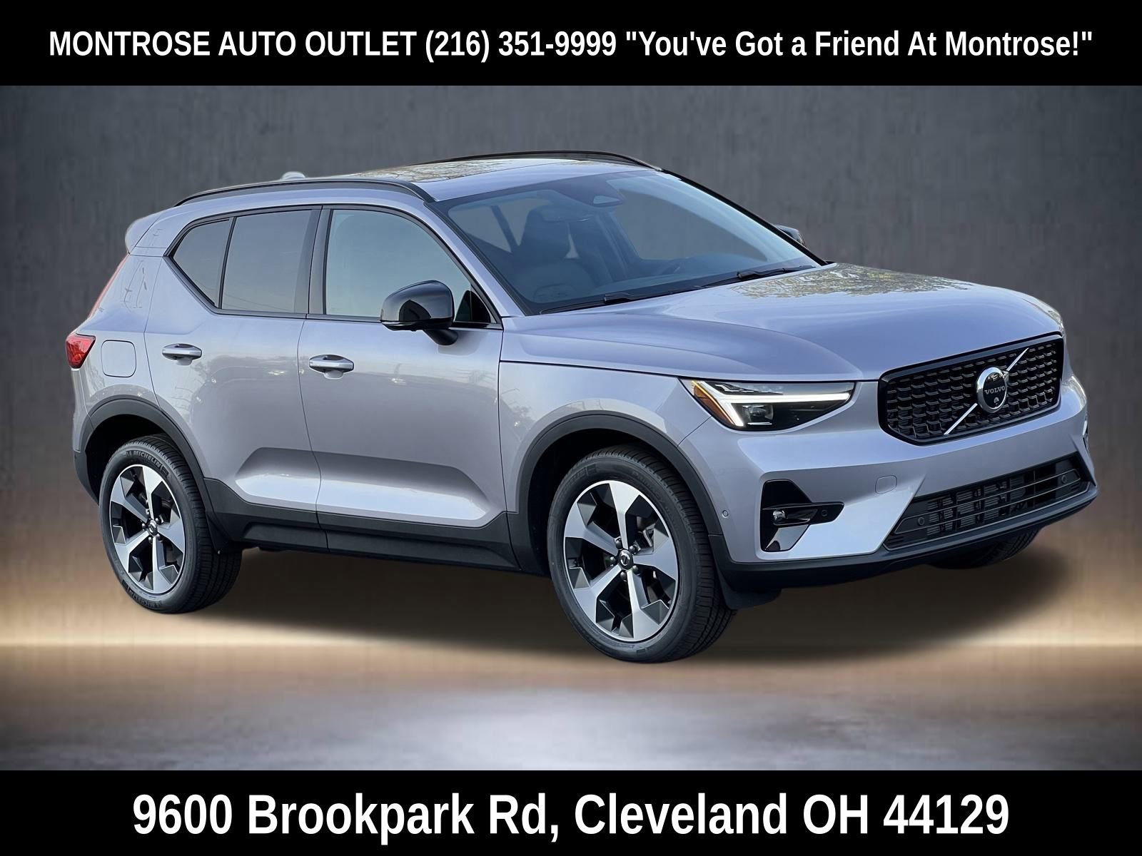 New 2026 Volvo XC40 B5 Plus w/ Protection Package Premier image 7