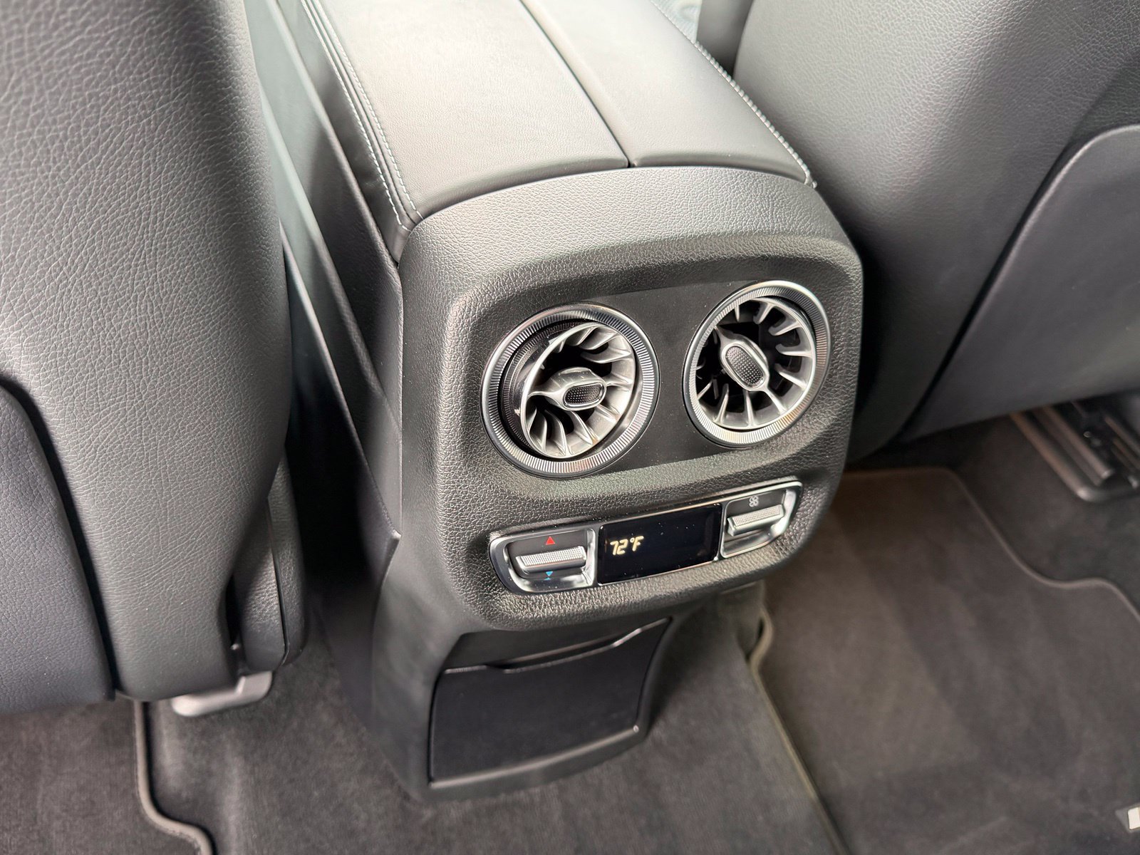 Used 2024 Mercedes-Benz G 550 image 19