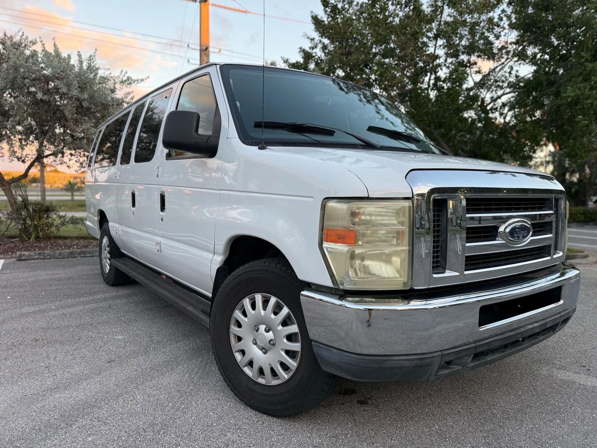Used 2010 Ford E-350 and Econoline 350 XL