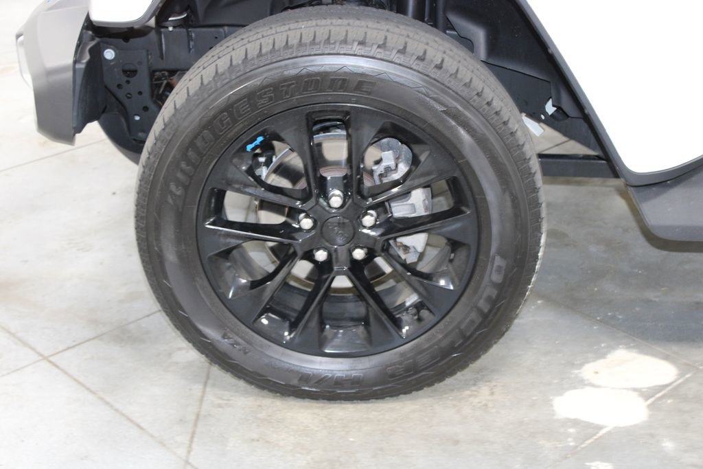 Used 2023 Jeep Wrangler Unlimited Sahara w/ Cold Weather Group image 21