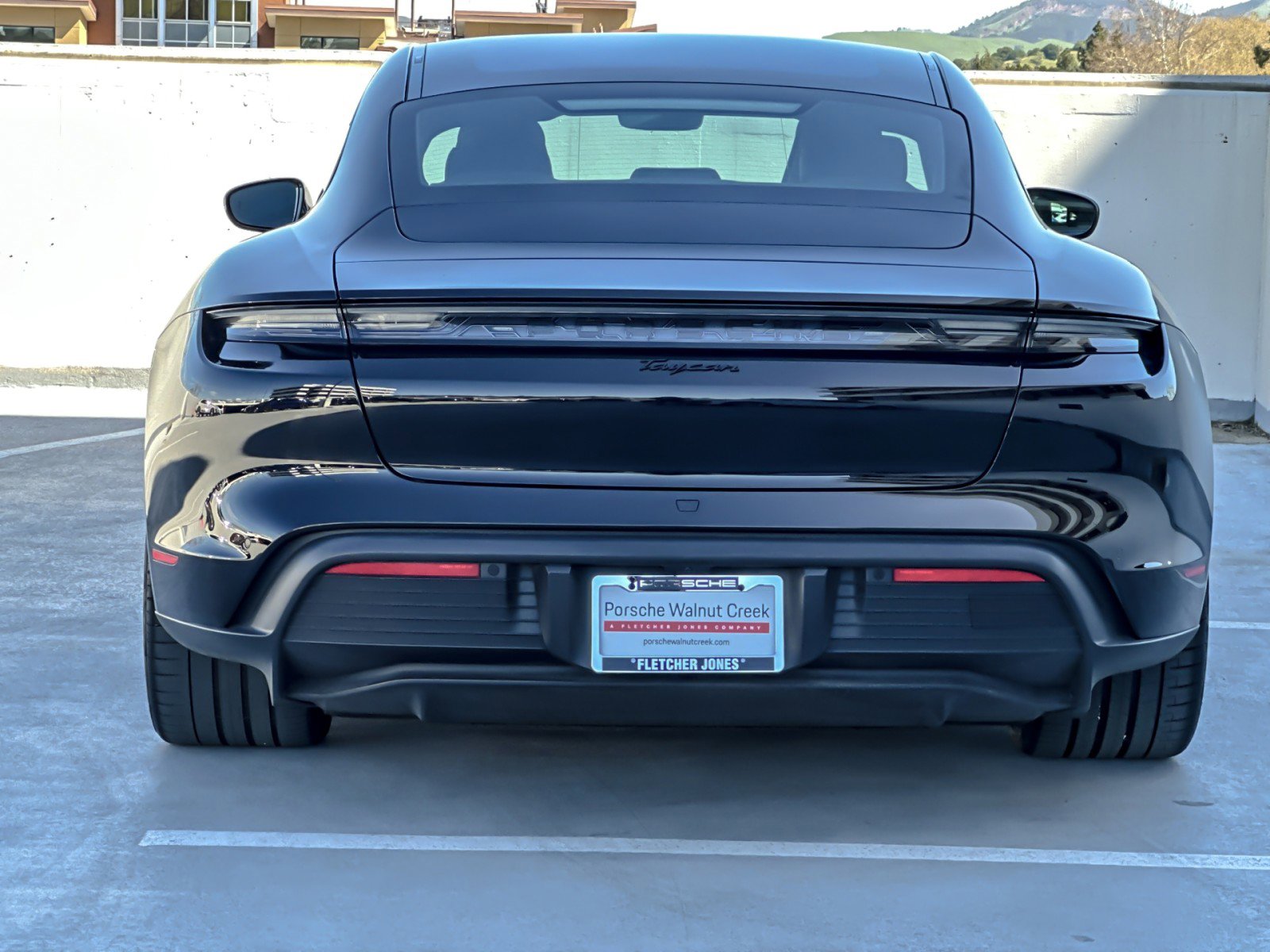 Used 2024 Porsche Taycan image 7