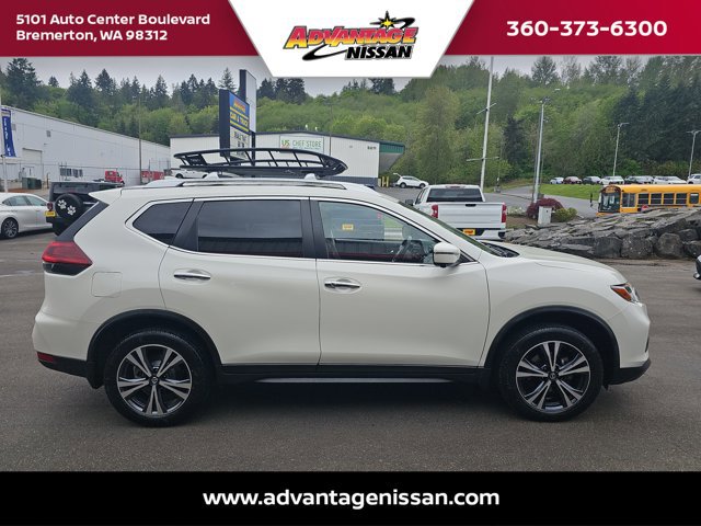 Used 2019 Nissan Rogue SV w/ Premium Package AWD/4WD image 6