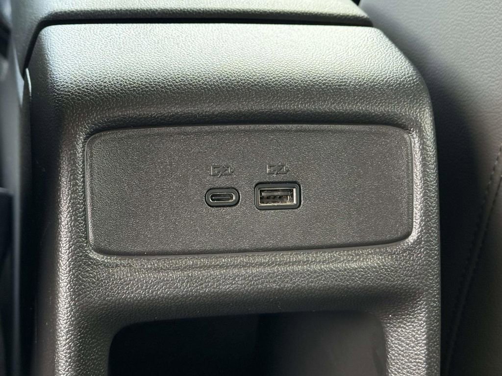 Used 2024 Chevrolet Trax ACTIV w/ Sunroof Package image 12