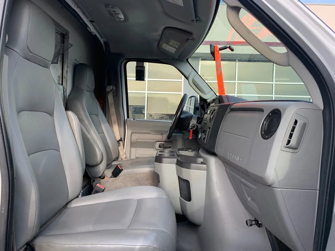 Used 2014 Ford E-350 and Econoline 350 Super Duty RWD image 23