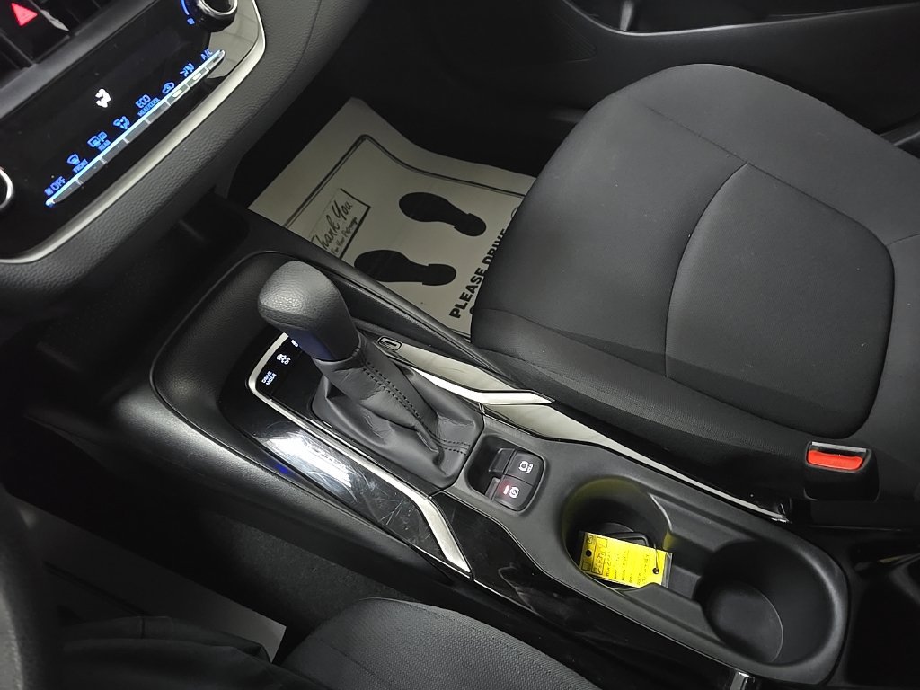 Used 2021 Toyota Corolla LE FWD image 26