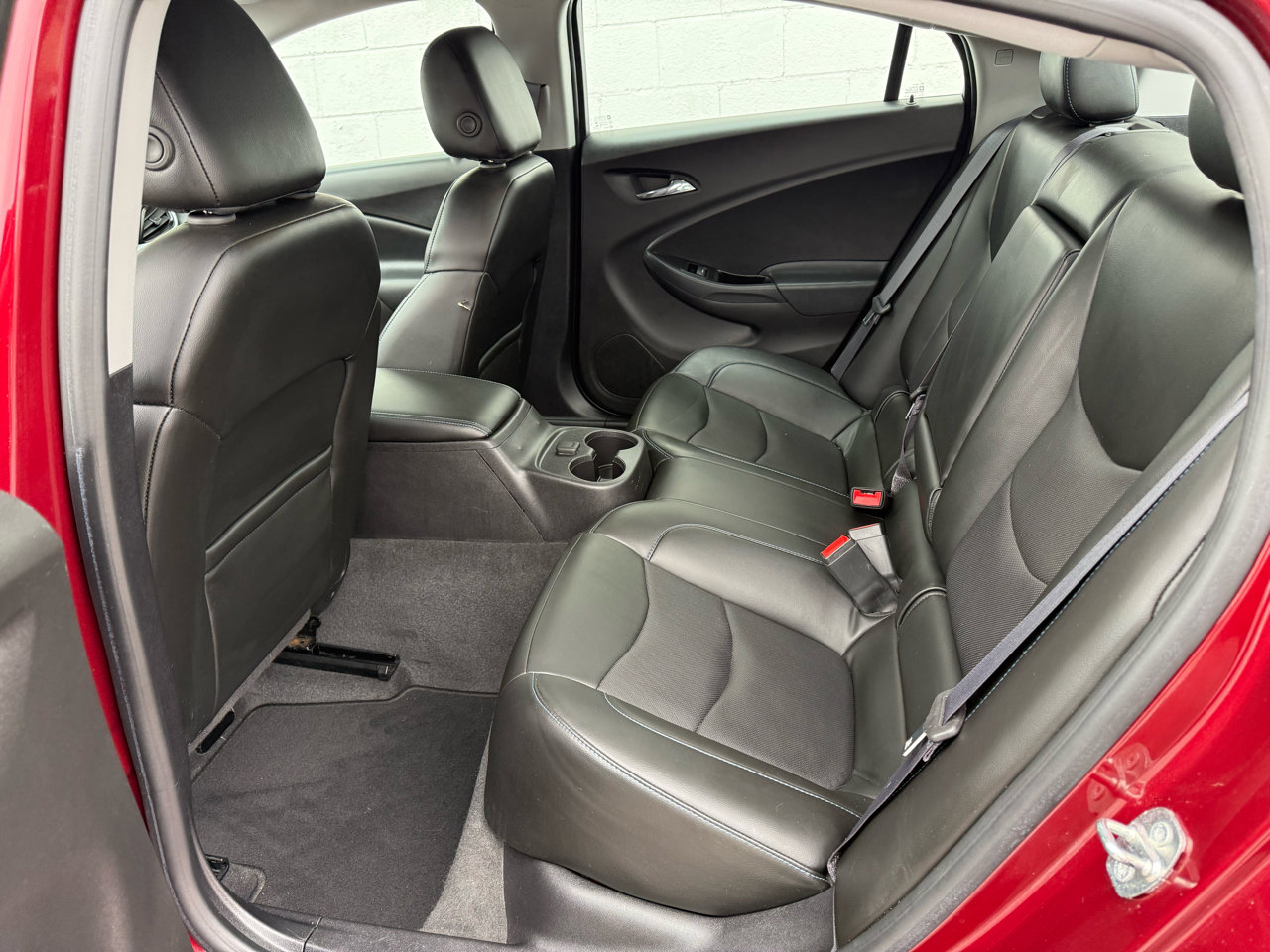 Used 2017 Chevrolet Volt LT w/ Comfort Package image 19