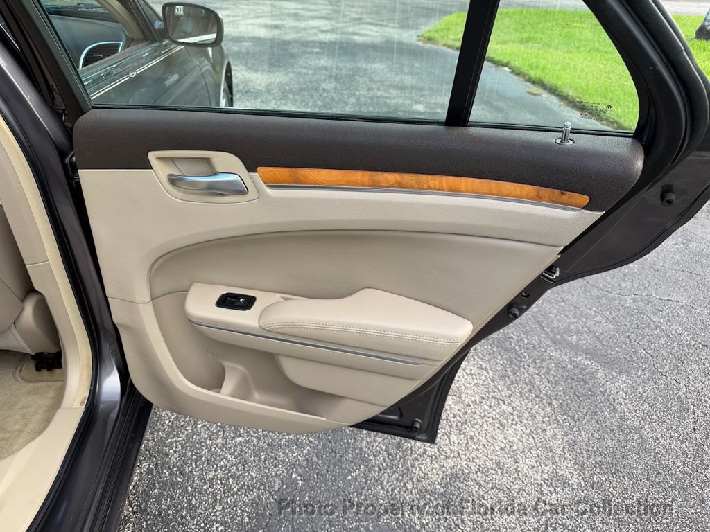 Used 2013 Chrysler 300 C RWD image 74