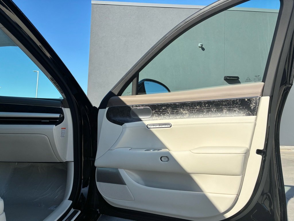 New 2026 Genesis G90 3.5T image 22