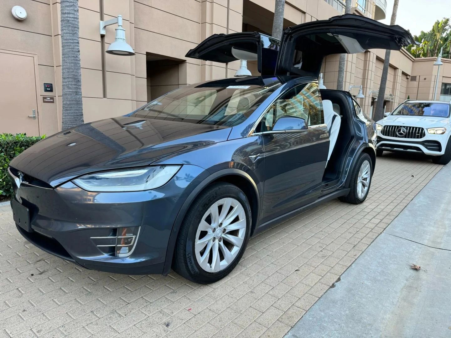 Used 2017 Tesla Model X 100D image 73