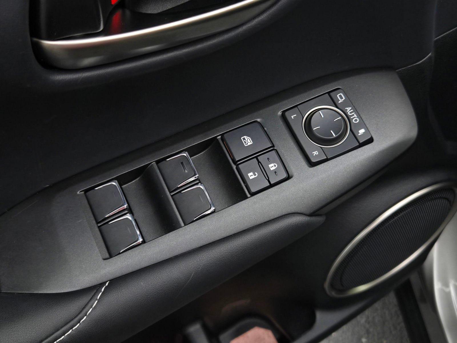 Used 2020 Lexus NX 300h AWD w/ Premium Package image 10