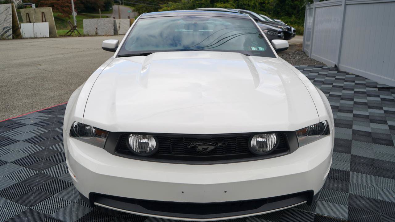 Used 2010 Ford Mustang GT RWD image 18