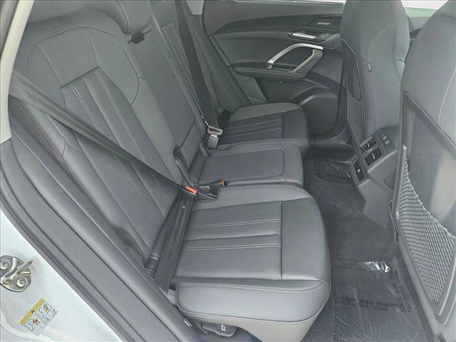 New 2025 Audi Q5 Premium Plus image 15