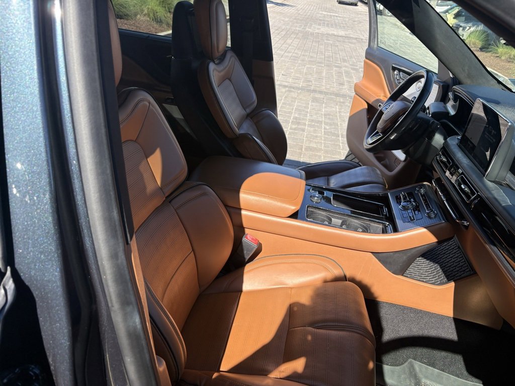 Used 2020 Lincoln Aviator Black Label w/ Dynamic Handling Package image 14