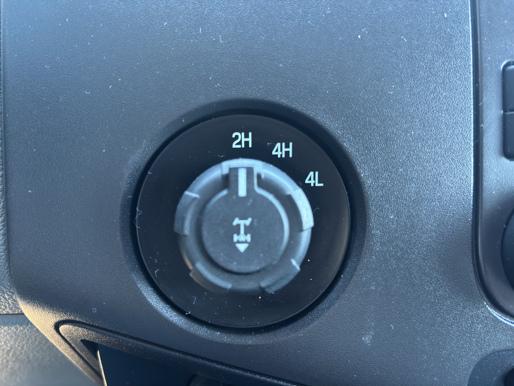 Used 2014 Ford F250 XL w/ Power Equipment Group AWD/4WD image 16