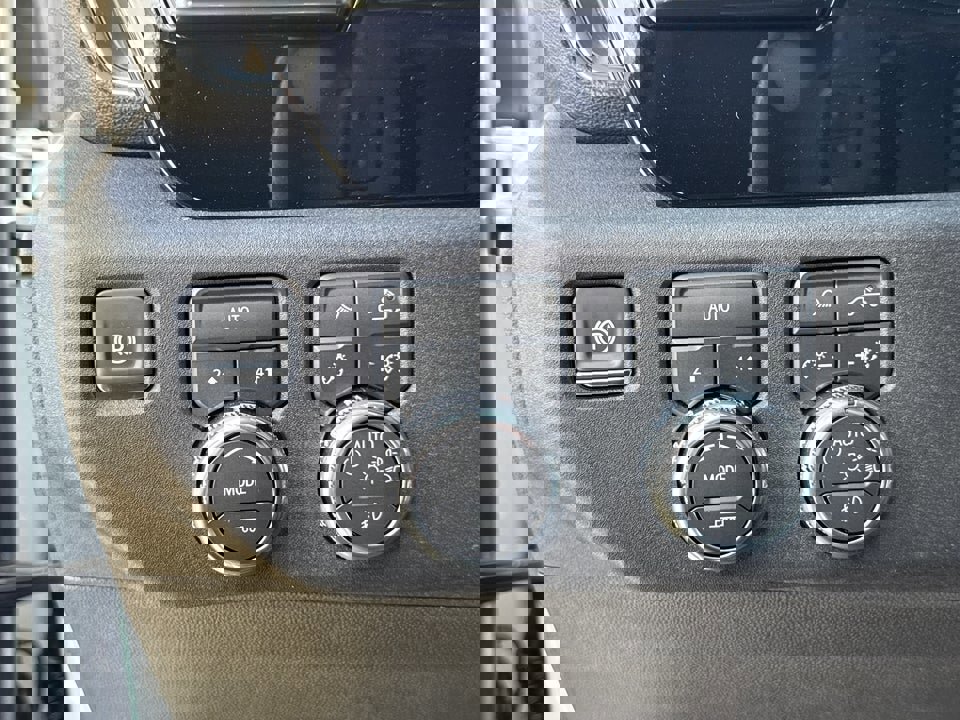 Used 2026 GMC Sierra 1500 SLT w/ SLT Premium Plus Package image 29