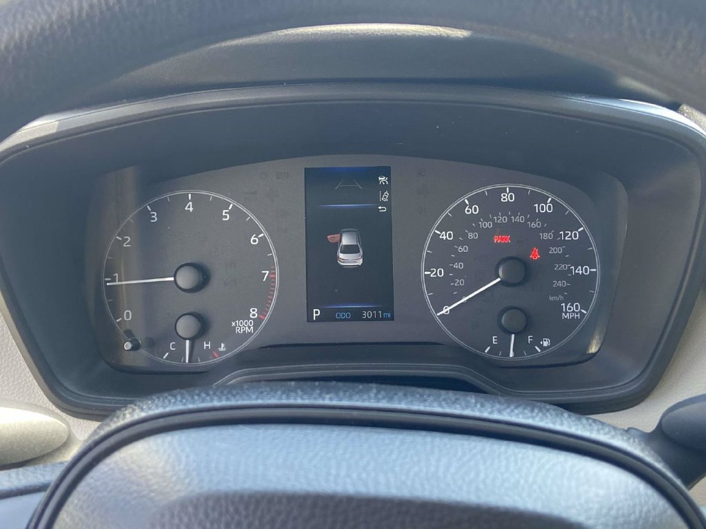 Used 2025 Toyota Corolla LE FWD image 35