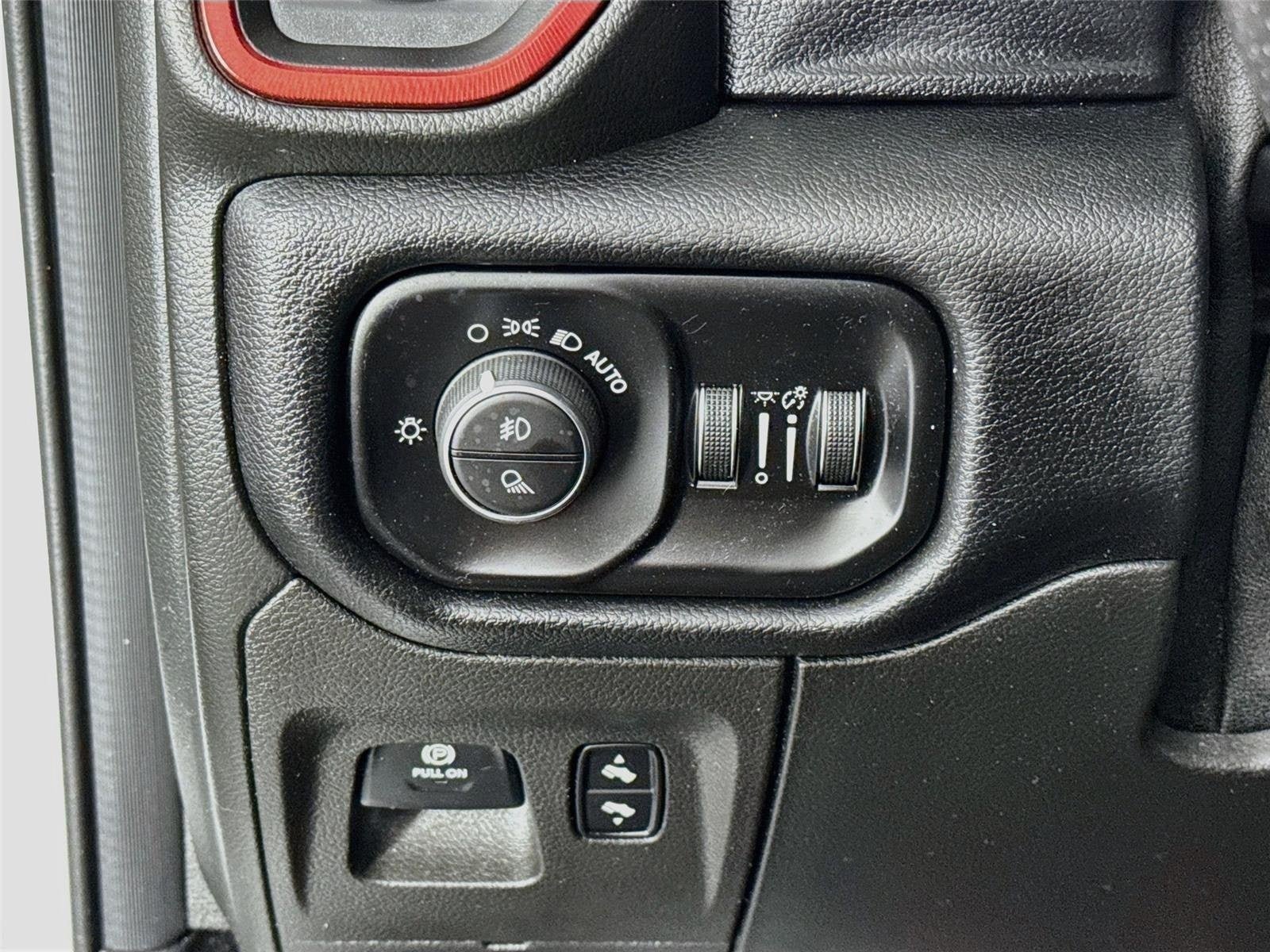 Used 2019 RAM 1500 Rebel w/ Rebel Level 2 Equipment Group AWD/4WD image 10