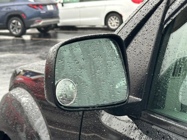 Used 2014 Nissan Frontier SV w/ SV Value Truck Package image 11