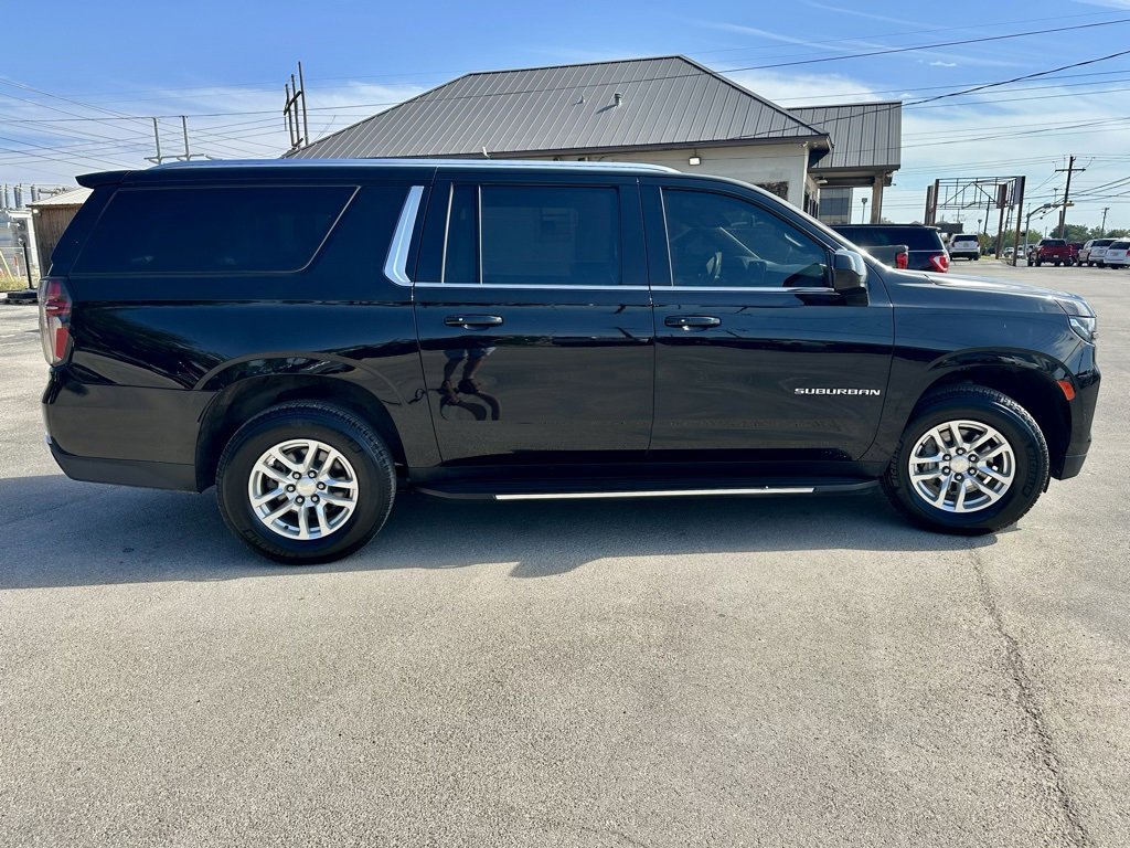 Used 2021 Chevrolet Suburban LT image 8